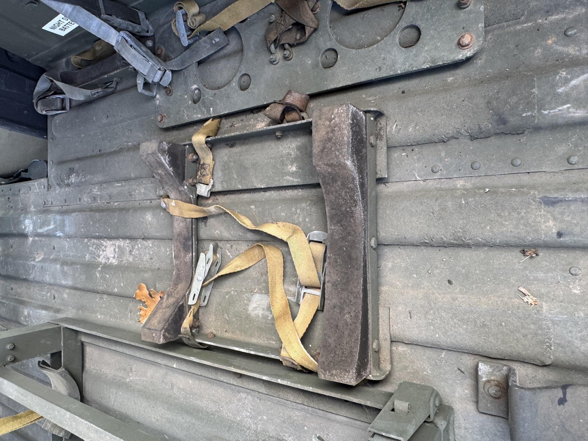 1984 AM GENERAL M998 - Image 46